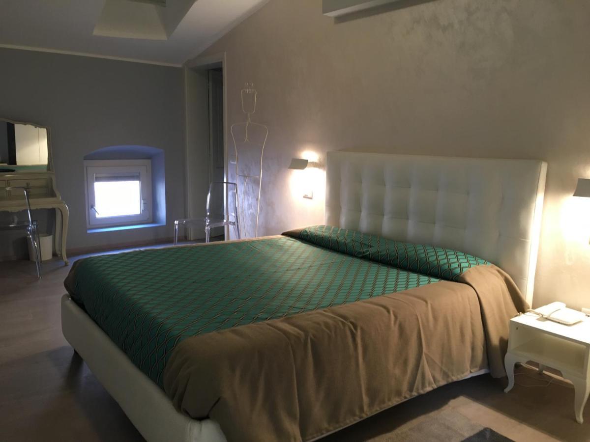 Alessi Hotel Trattoria Десенцано дел Гарда Екстериор снимка