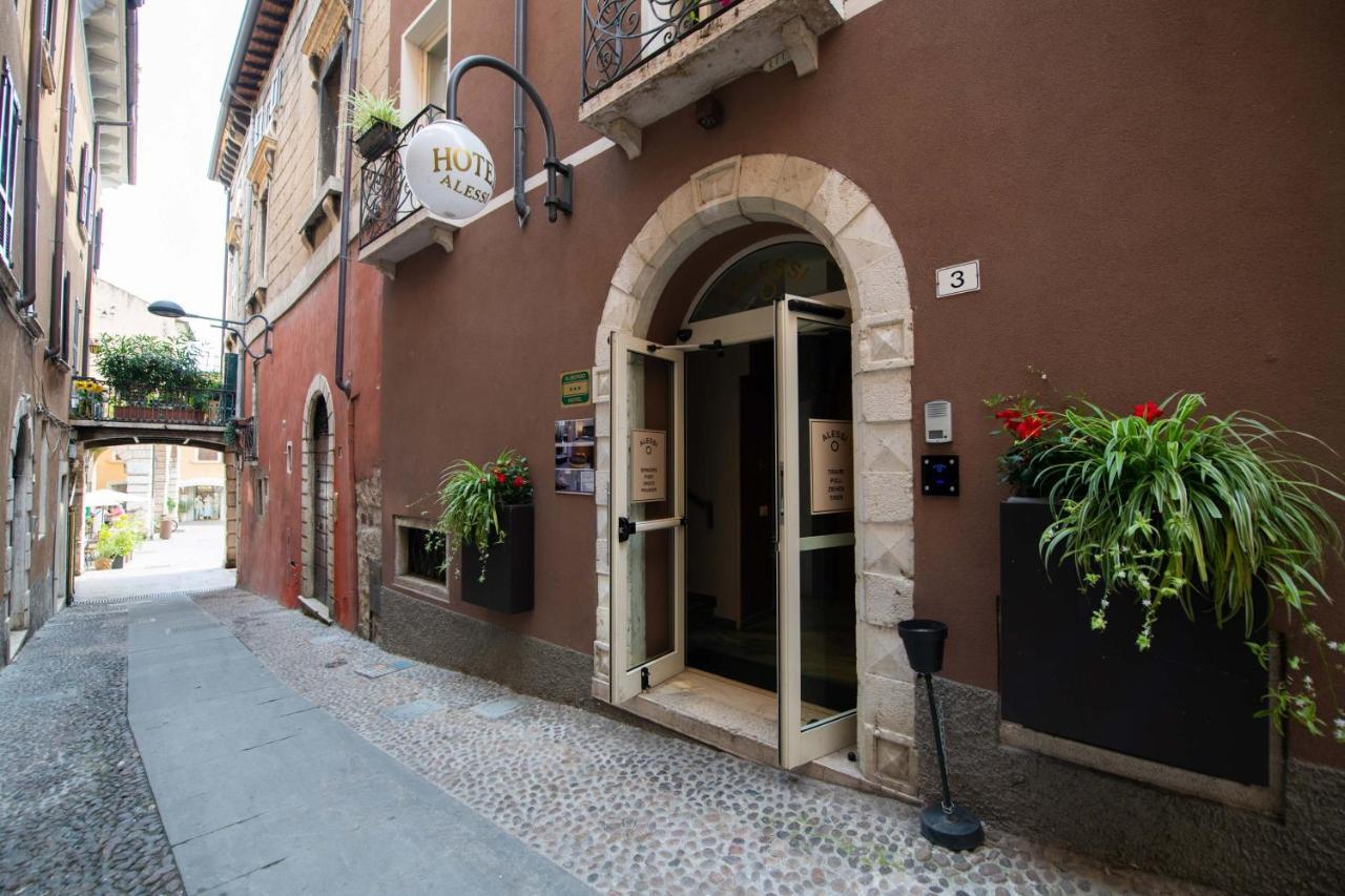 Alessi Hotel Trattoria Десенцано дел Гарда Екстериор снимка