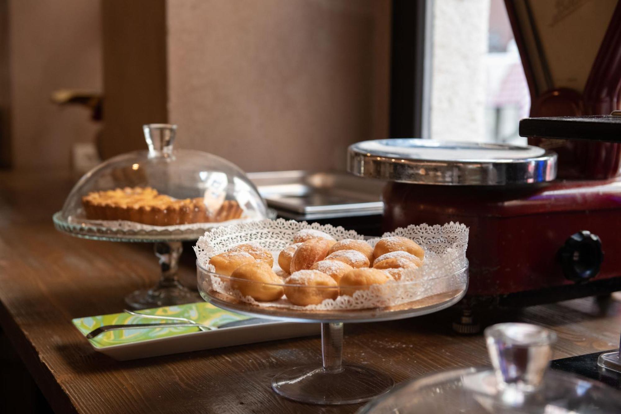Alessi Hotel Trattoria Десенцано дел Гарда Екстериор снимка