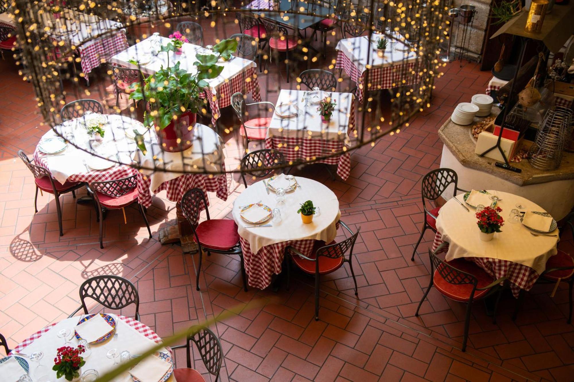 Alessi Hotel Trattoria Десенцано дел Гарда Екстериор снимка