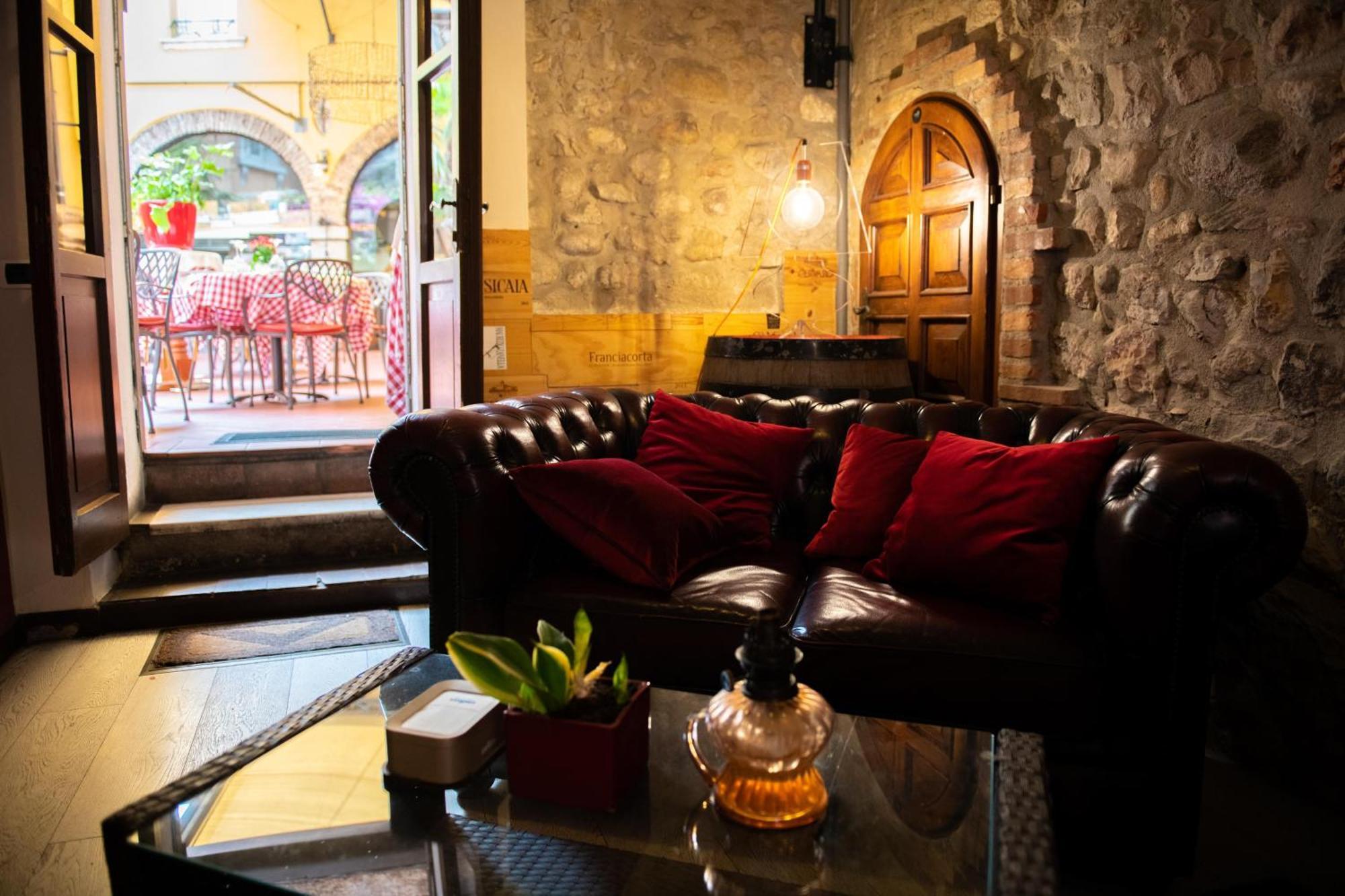 Alessi Hotel Trattoria Десенцано дел Гарда Екстериор снимка